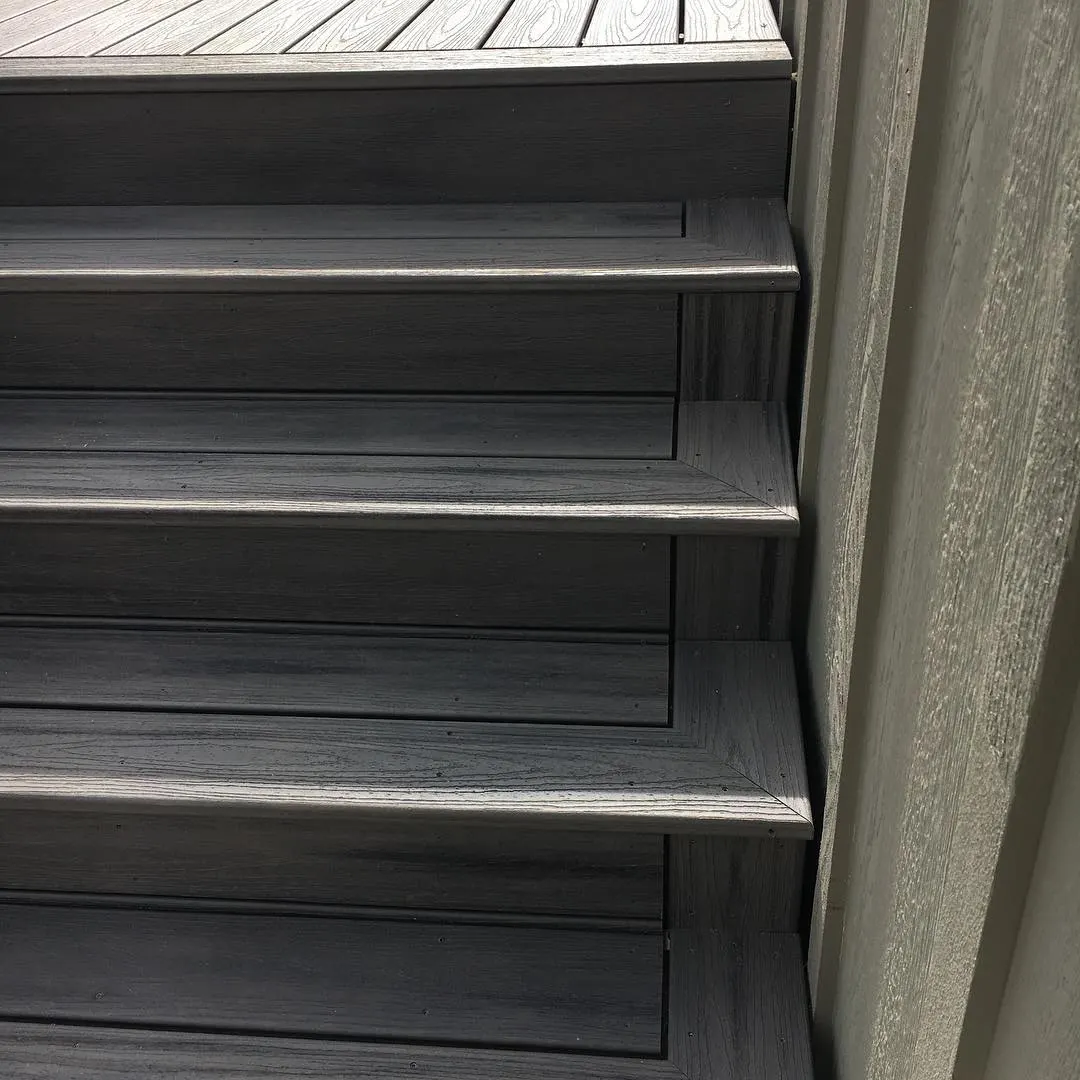 Composite Deck project in Santa Rosa by Soulié Construction — photo 2