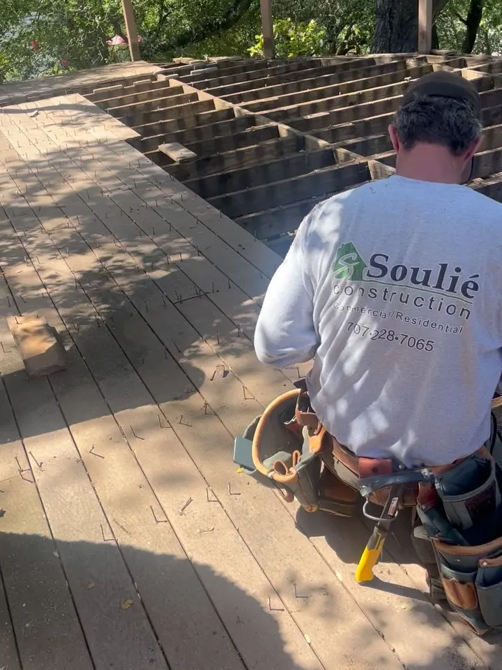 Composite Deck project in Santa Rosa by Soulié Construction — photo 3