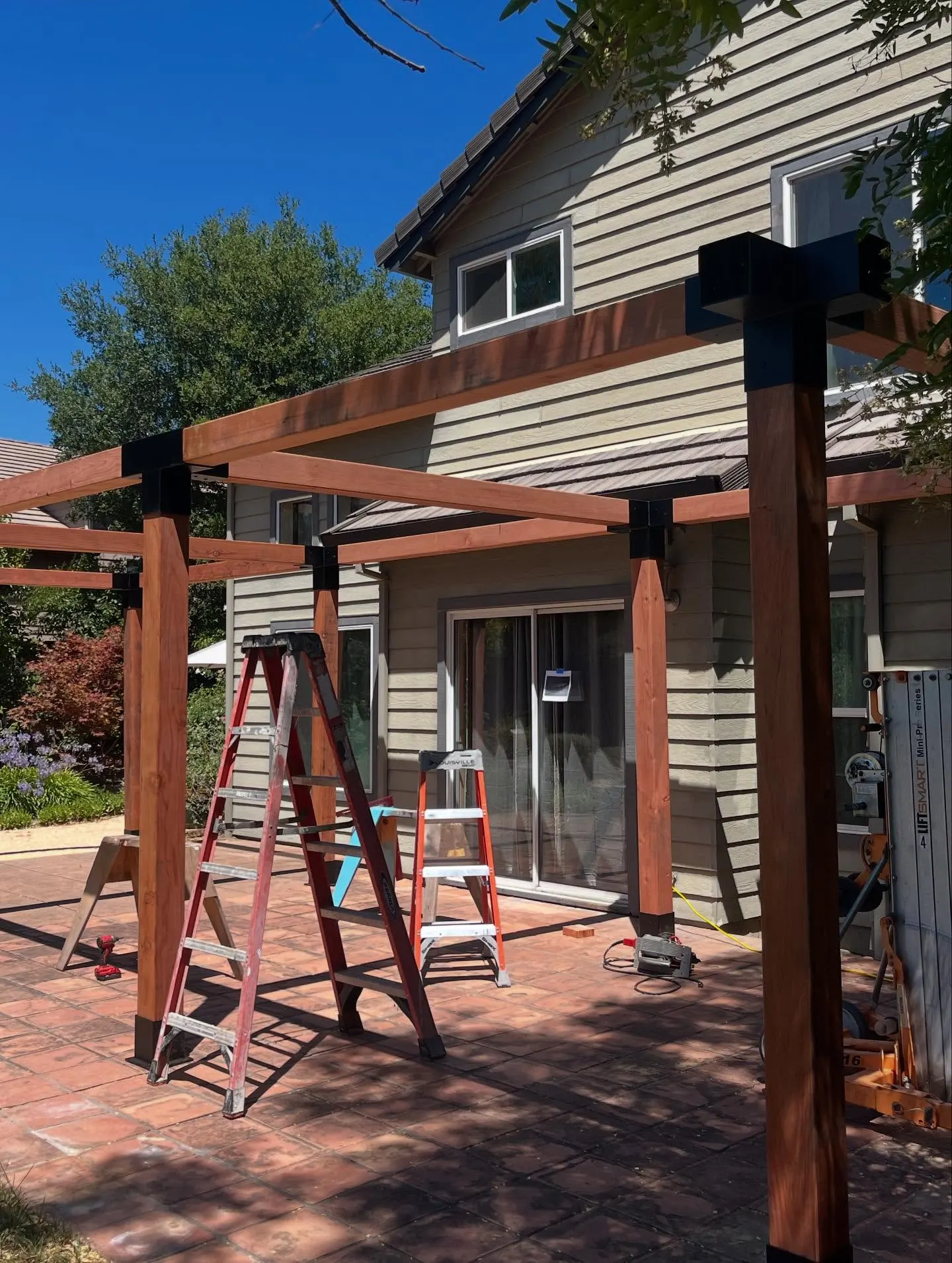 Pergola project in Sonoma by Soulié Construction — photo 5